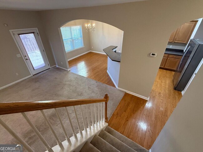 Building Photo - 314 Pin Oak Ave