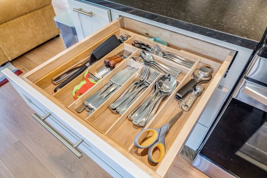 Building Photo - 8725 29th Ave NW