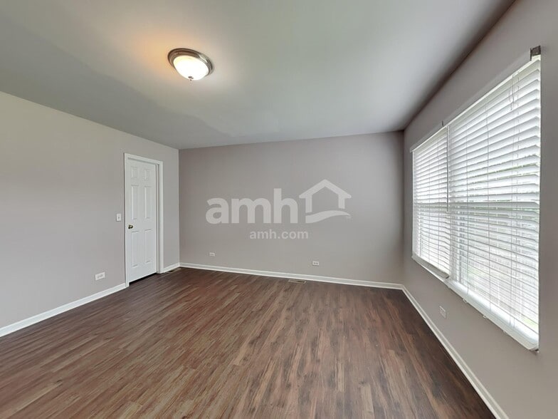 Building Photo - 38333 Monarch Ct