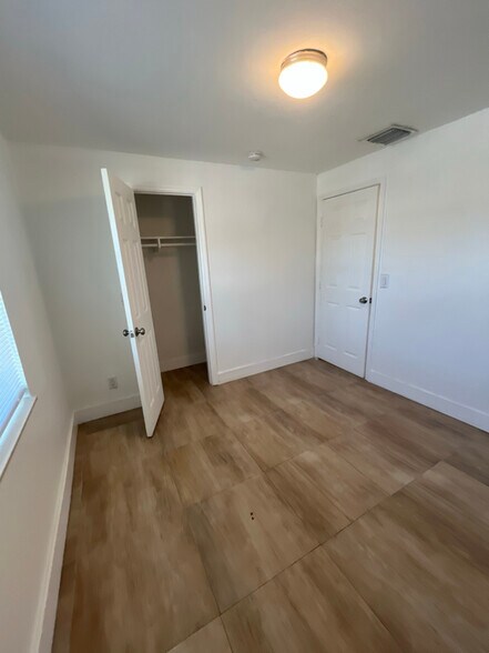 Building Photo - 1349 W 32nd St
