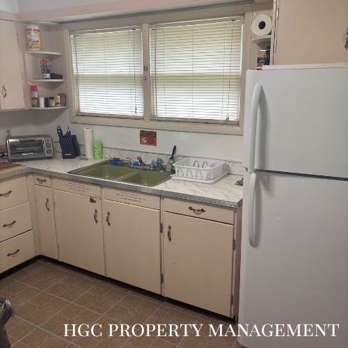 Building Photo - 1400 Lee St