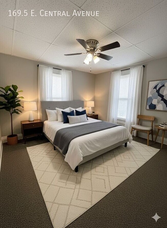 Building Photo - 169.5 E Central Ave