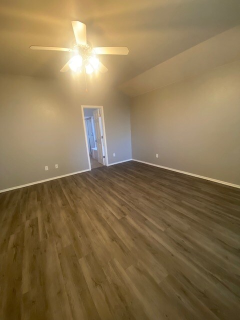 Building Photo - 14445 Timberdale Dr
