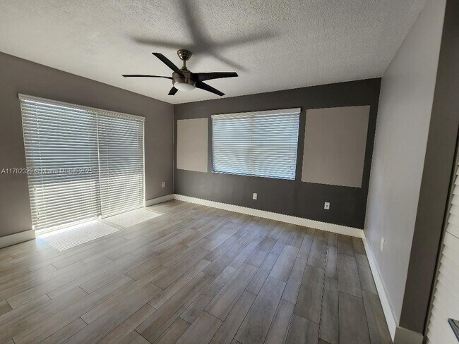 Building Photo - 8610 SW 212th St