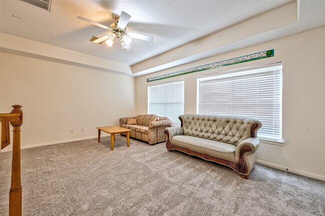 Building Photo - 6806 Rhodes Ct