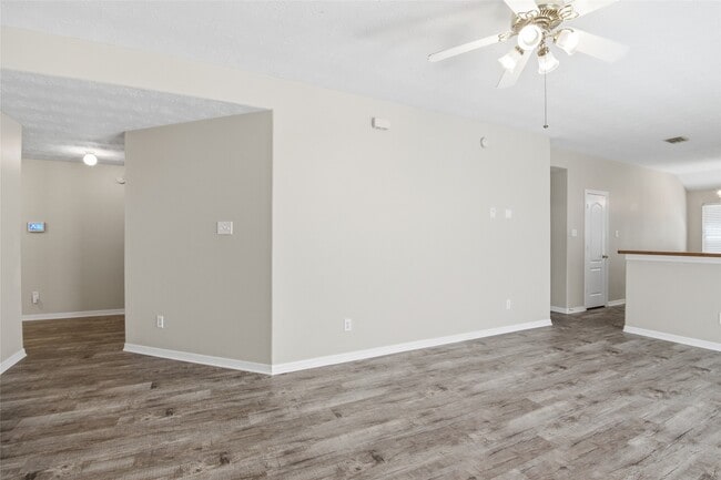 Building Photo - 2434 Montana Blue Dr