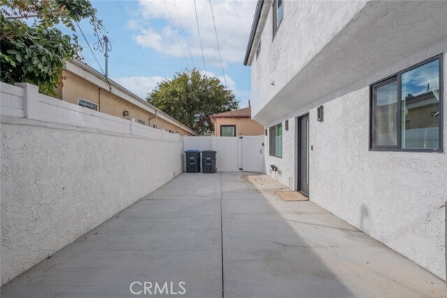 Building Photo - 830 Highland Ave