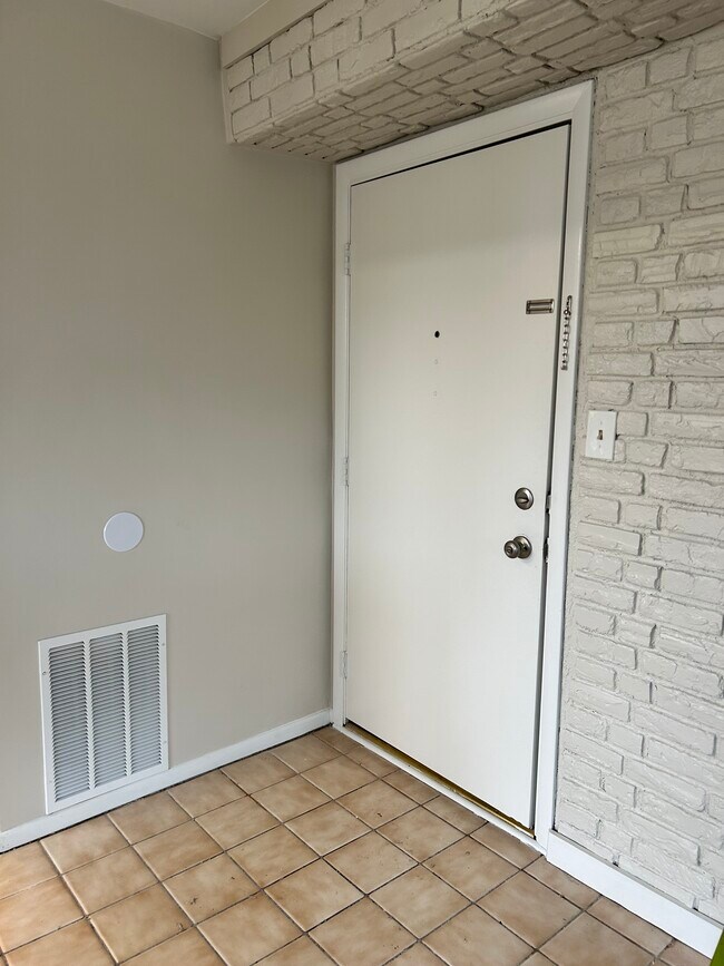 Main Entrance - 3 Florence Tollgate Plz