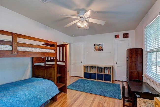 Building Photo - 1803 Romeria Dr