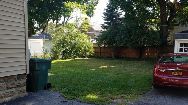 Building Photo - 3 Bedroom in Swillburg Area