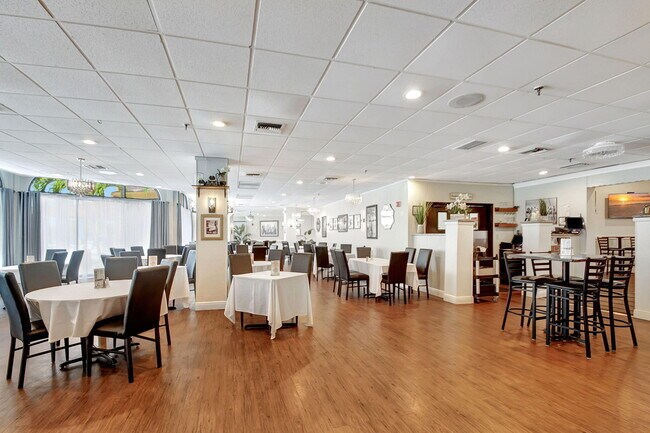Building Photo - 3590 Via Poinciana