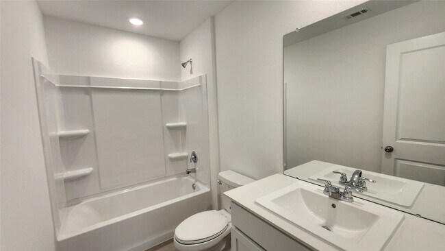 Building Photo - 3044 Dawn Sound Dr