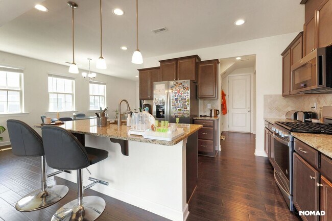 Building Photo - Charming 3BR House in Charlotte
