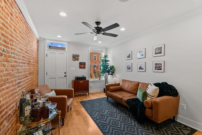 Building Photo - 531 E Fort Ave