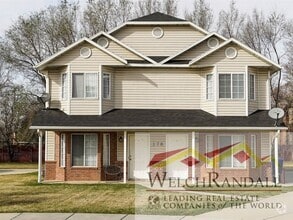 Building Photo - Beautiful 3 Bed 1.5 Bath Townhome in Ogden