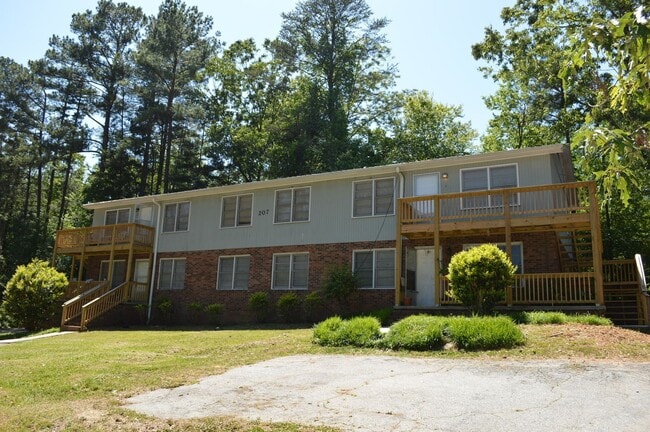 Building Photo - 207 Charleston Ave