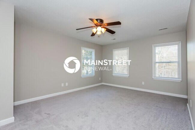 Building Photo - 3 Bedroom Pet-Friendly Home in Cornelius, NC with Main Street Renewal