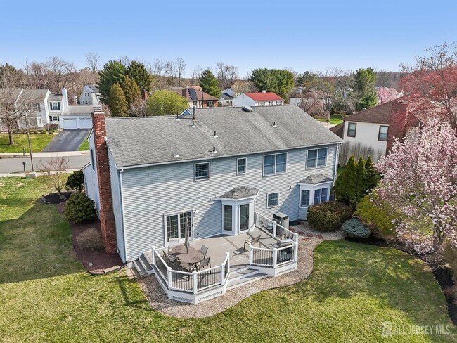 Building Photo - 12 Titus Ln