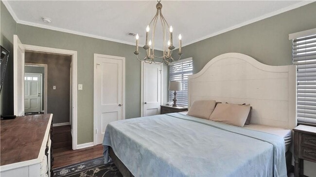 Building Photo - COMING IN JUNE! Location. Character. Charm. This one has it all!