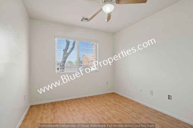 Building Photo - 8784 N Western Red Cedar Dr