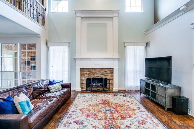 Building Photo - 1203 Limestone Creek Dr