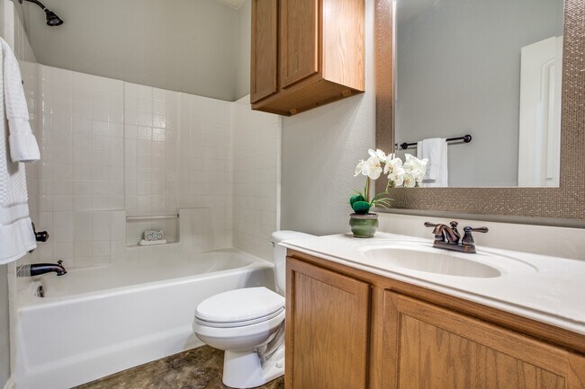 Building Photo - 3125 Waits Ave