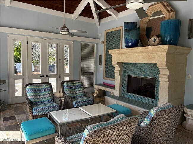 Building Photo - 913 Carrick Bend Cir