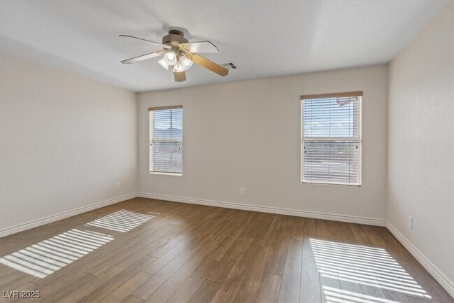 Building Photo - 227 Palmarosa St