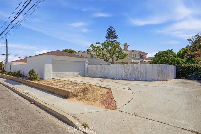 Building Photo - 1700 Voorhees Ave
