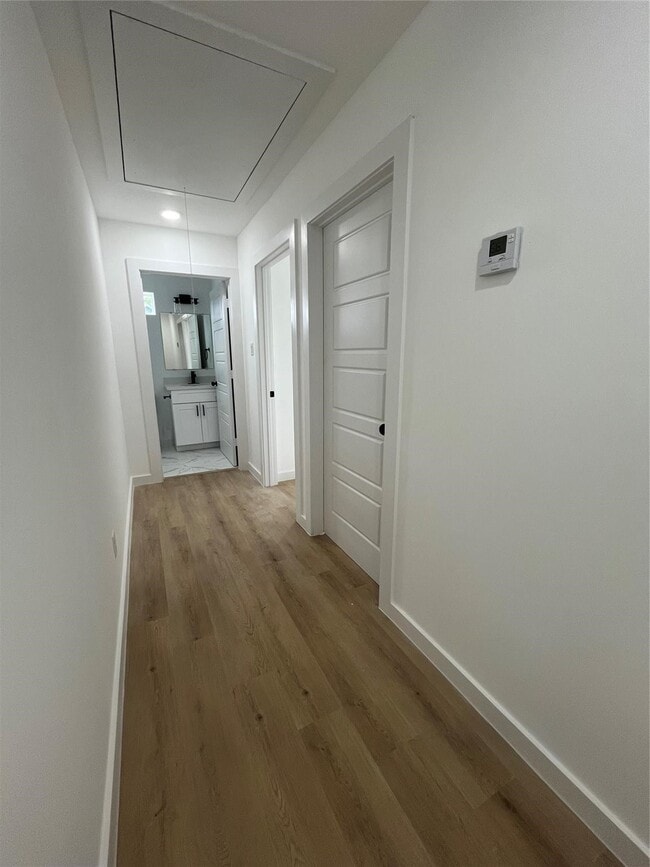 Building Photo - 8603 Wileyvale Rd