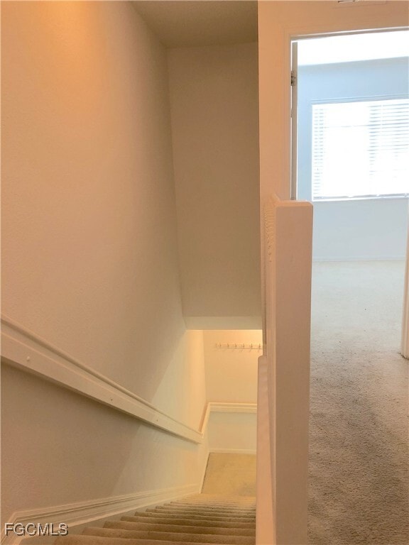 Building Photo - 8073 Pacific Beach Dr