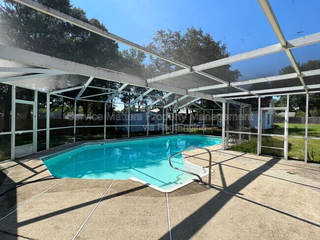 Building Photo - 6069 Breckenridge Dr