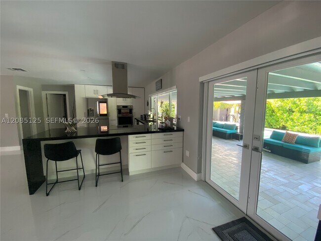 Building Photo - 7010 SW 144th Pl