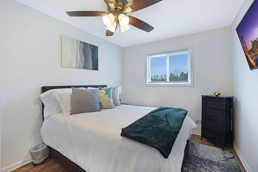 Building Photo - 291 Weatherford Ln