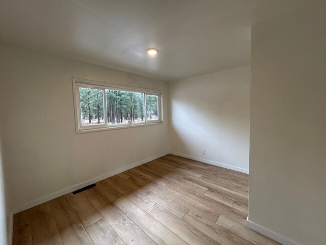 Building Photo - 3123 Harrison Ave