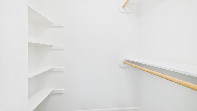 Building Photo - 1211 Jackson Blvd