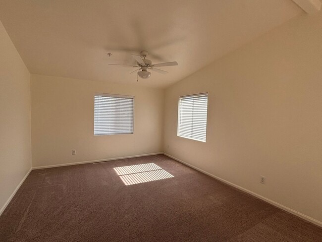 Building Photo - Charming Country property - 2 Bed/ 2 Bath with office- Home with Scenic Views and Land