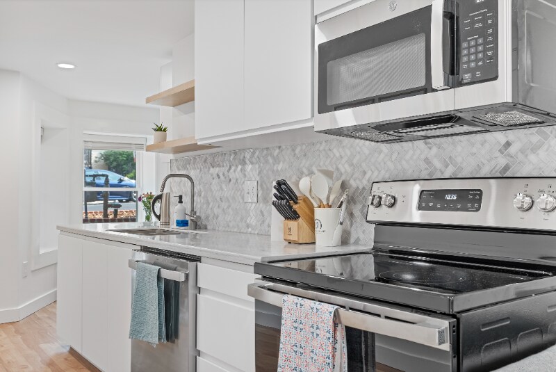 Building Photo - 25 Seaton Pl NE