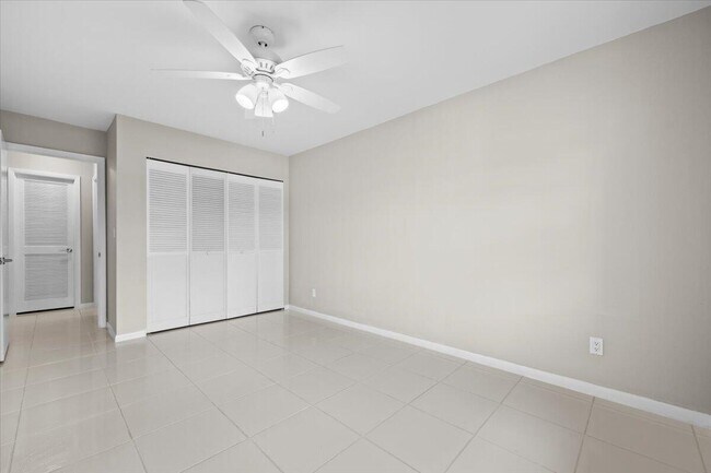 Building Photo - 11888 Suellen Cir