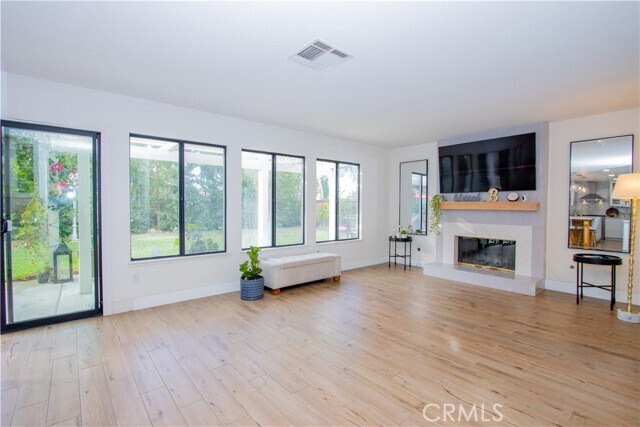 Building Photo - 3682 Grovedale St