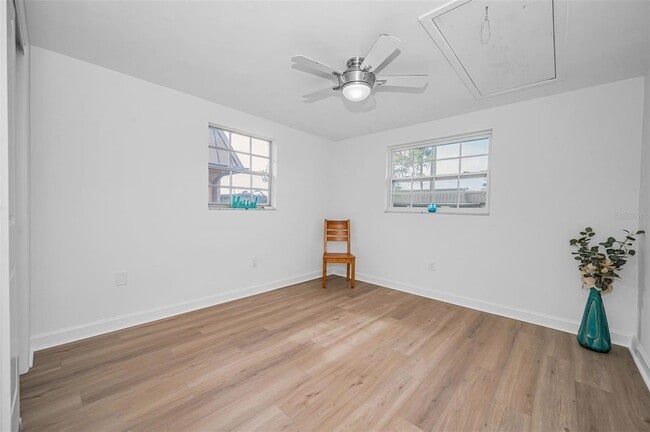 Building Photo - 4200 Hampton Dr