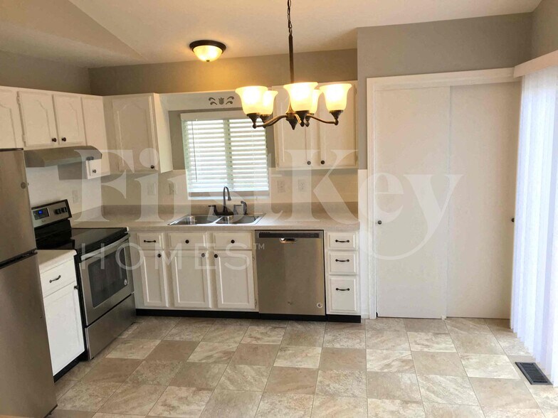 Building Photo - 66 Chip Dr