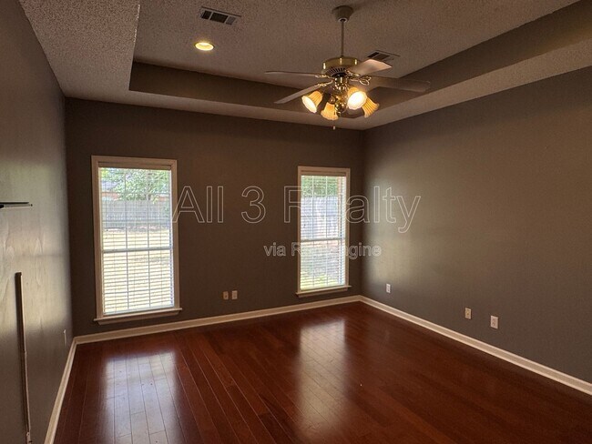 Building Photo - 6272 Deerwood Dr