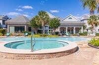 Building Photo - 22631 Colonial Pkwy