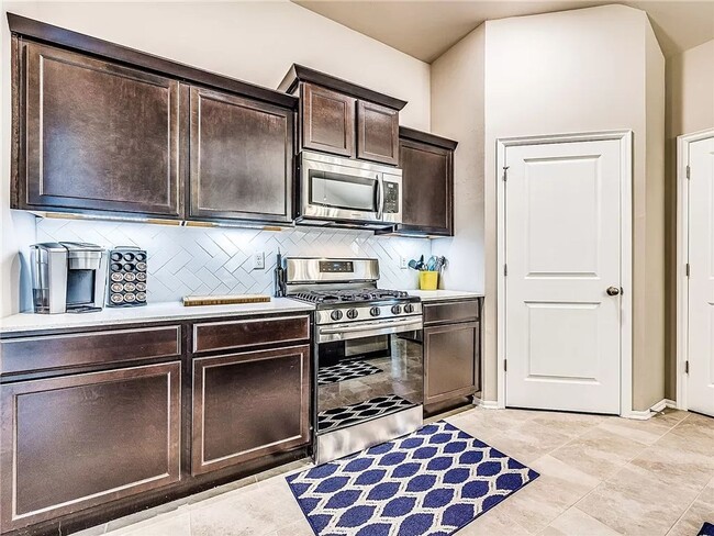 Building Photo - 4628 Crystal Clear Ln