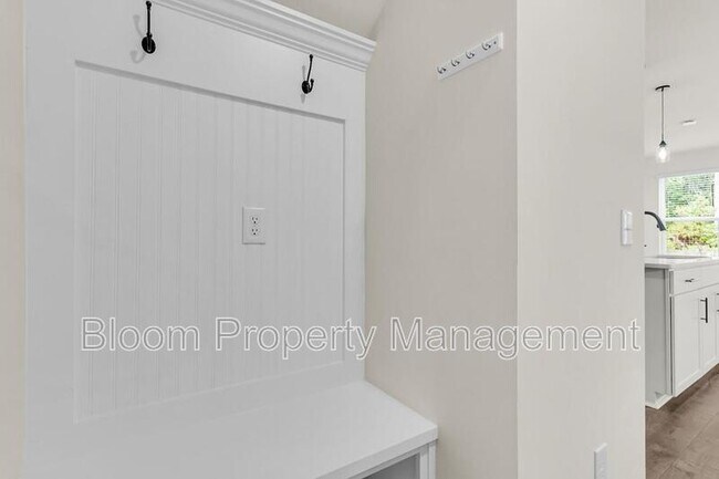 Building Photo - 216 Wappoo Trce Ln