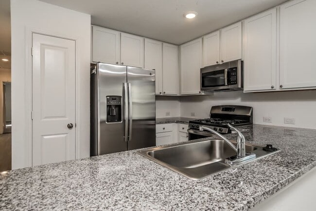 Building Photo - 8274 Piedra Medina