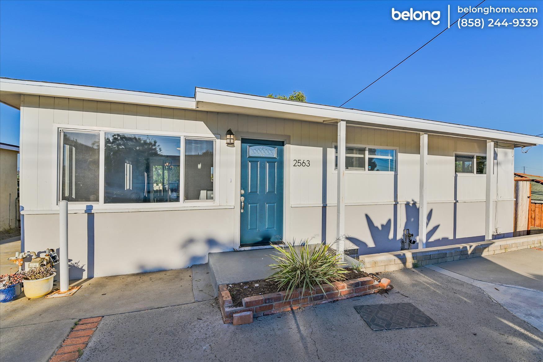 Building Photo - 2563 Roseview Pl