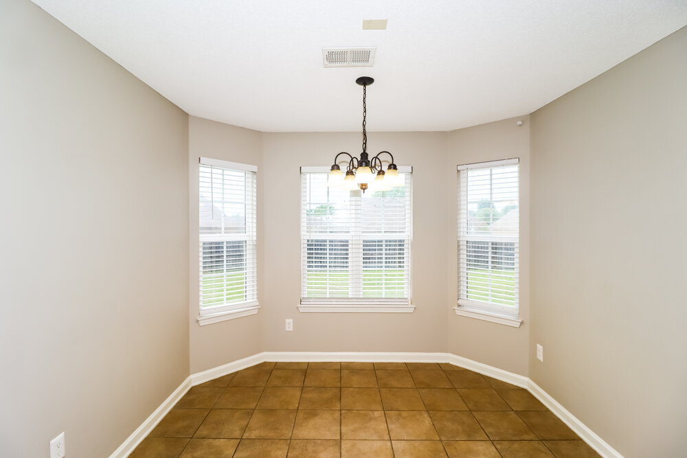 Building Photo - 4276 Louden Dr