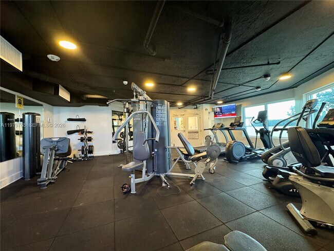 Building Photo - 7330 Ocean Terrace